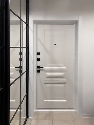 Белая внутренняя панель MDF