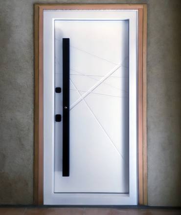 Дверь с бугельной ручкой