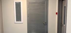Новинка – Фото жалюзийных решетчатых дверей