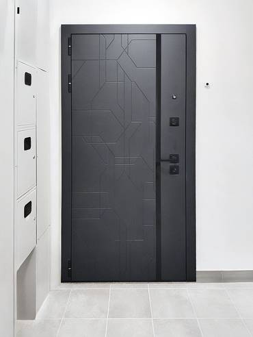 Дверь в стиле high-tech