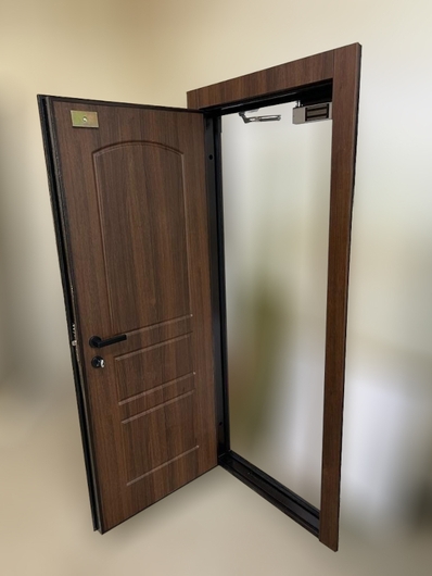 Металлическая термодверь с отделкой МДФ