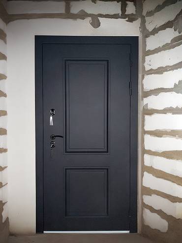 Металлобагетная входная дверь